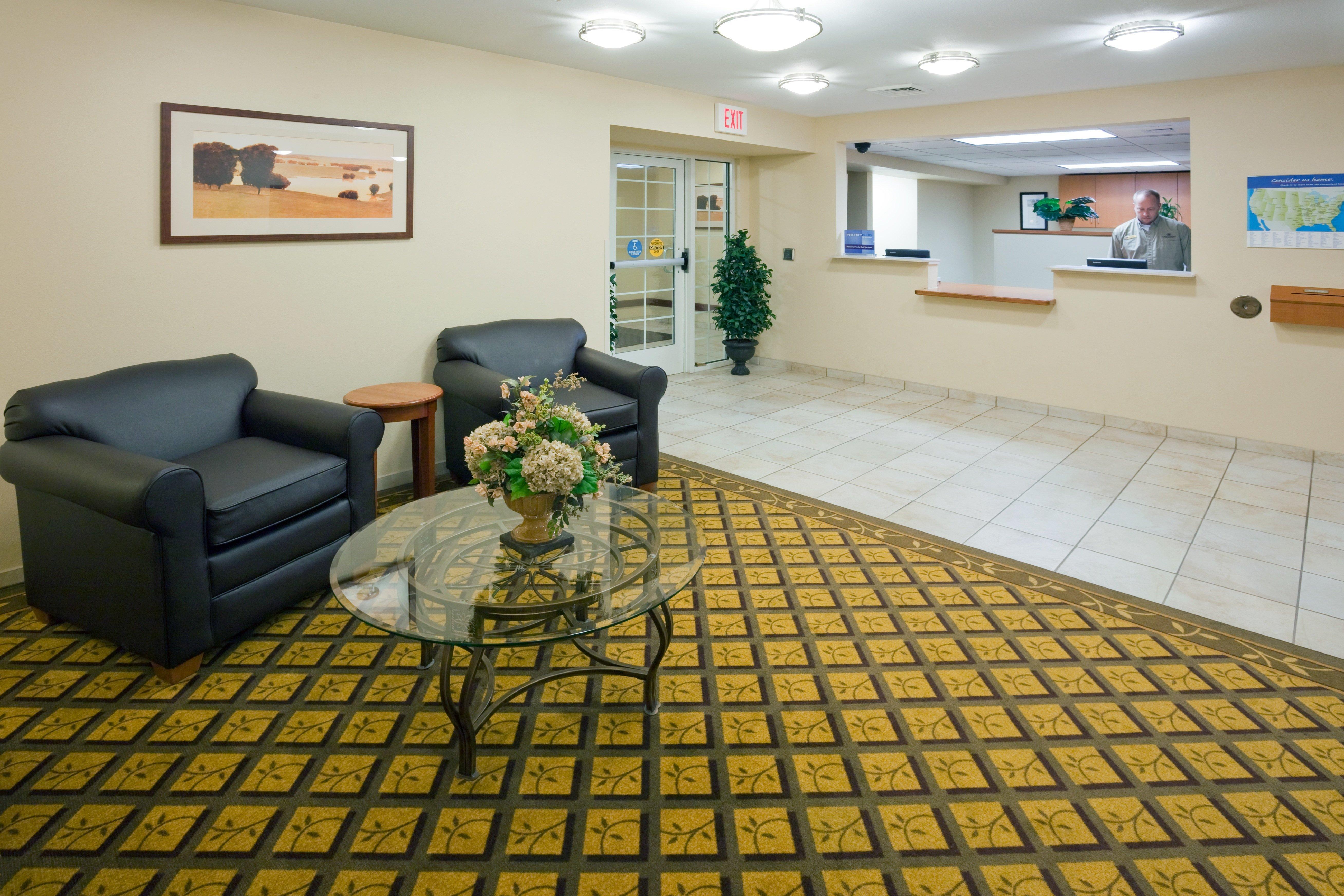 Candlewood Suites Milwaukee Brown Deer, An Ihg Hotel Inreriör bild