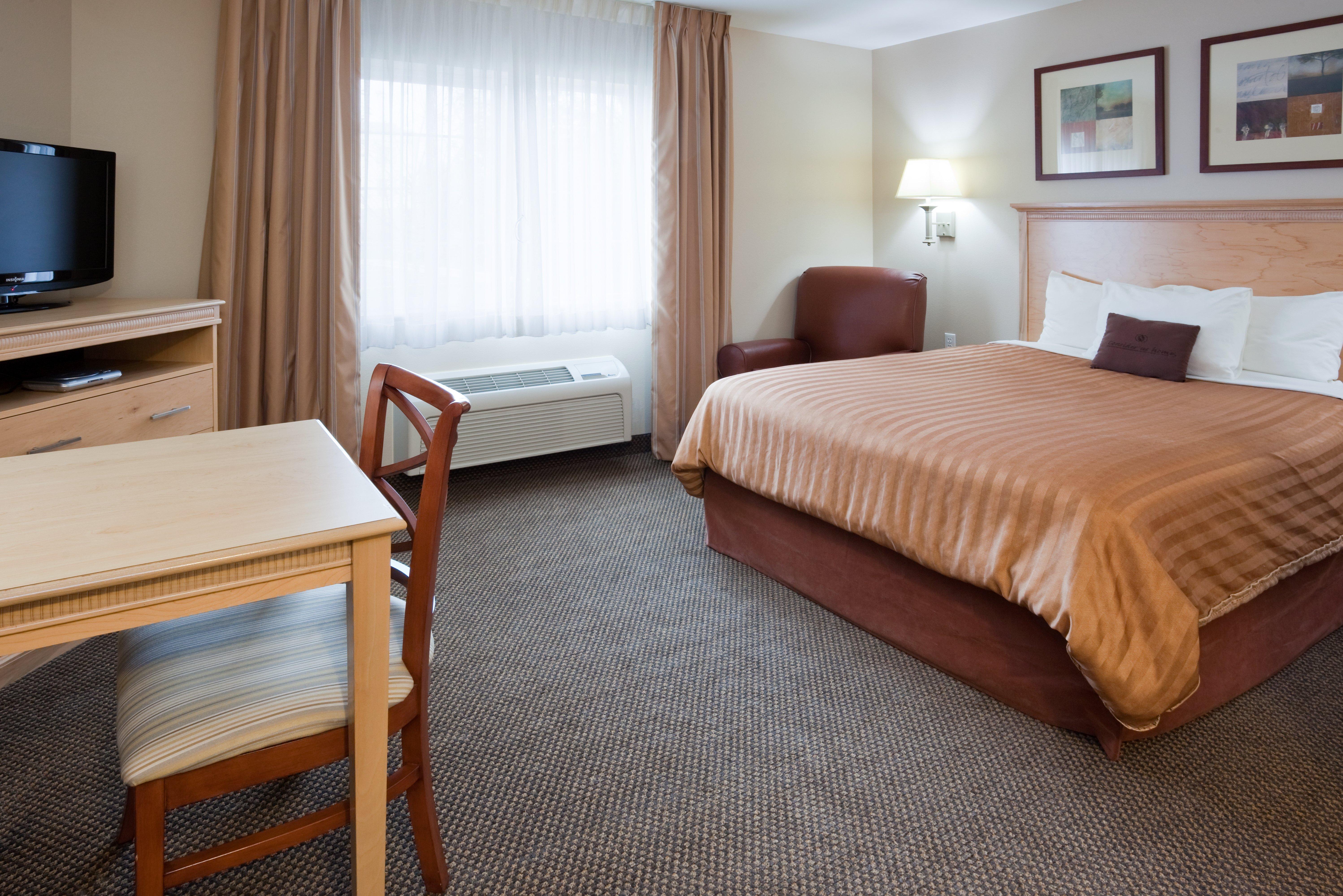 Candlewood Suites Milwaukee Brown Deer, An Ihg Hotel Exteriör bild