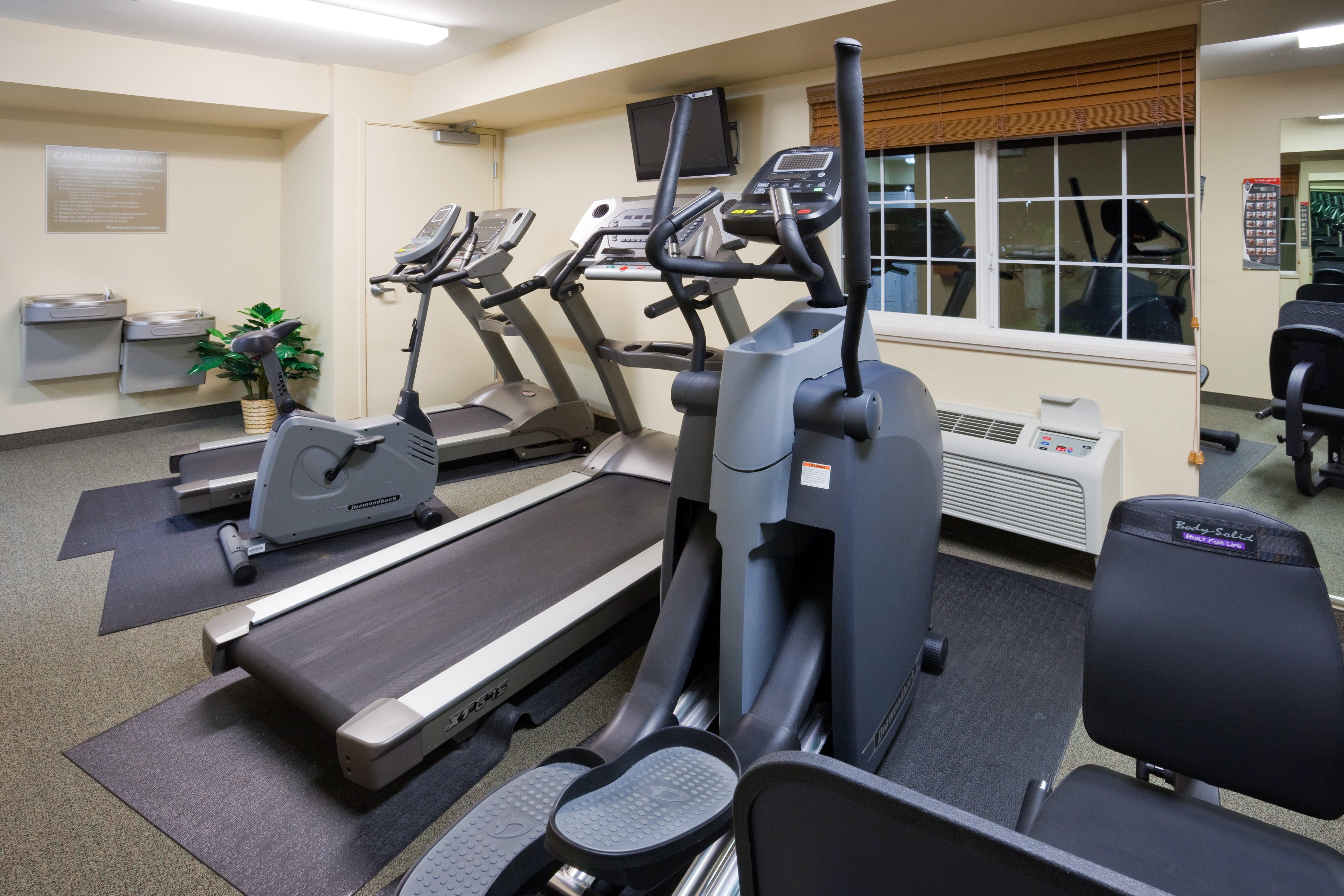 Candlewood Suites Milwaukee Brown Deer, An Ihg Hotel Exteriör bild