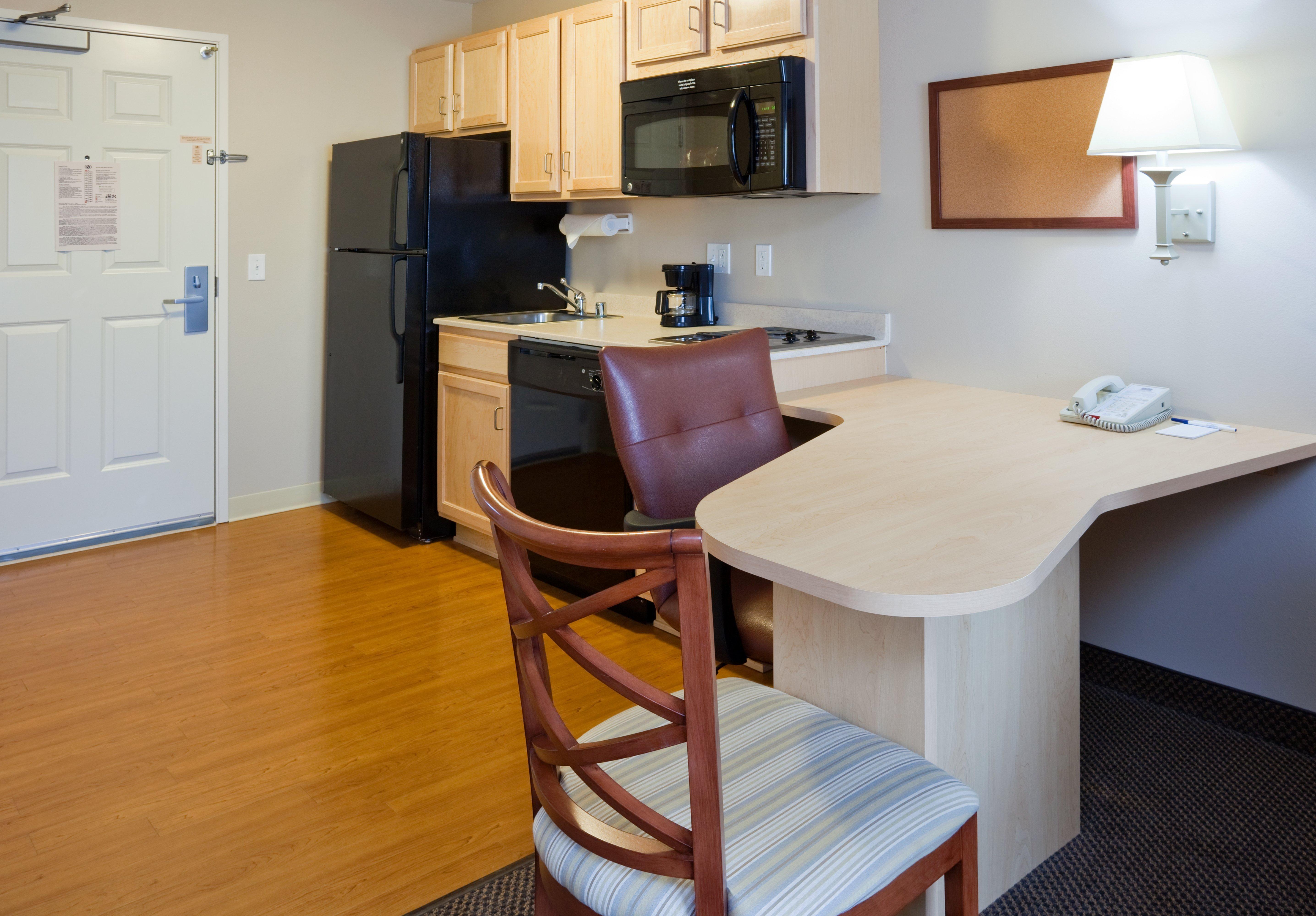 Candlewood Suites Milwaukee Brown Deer, An Ihg Hotel Exteriör bild