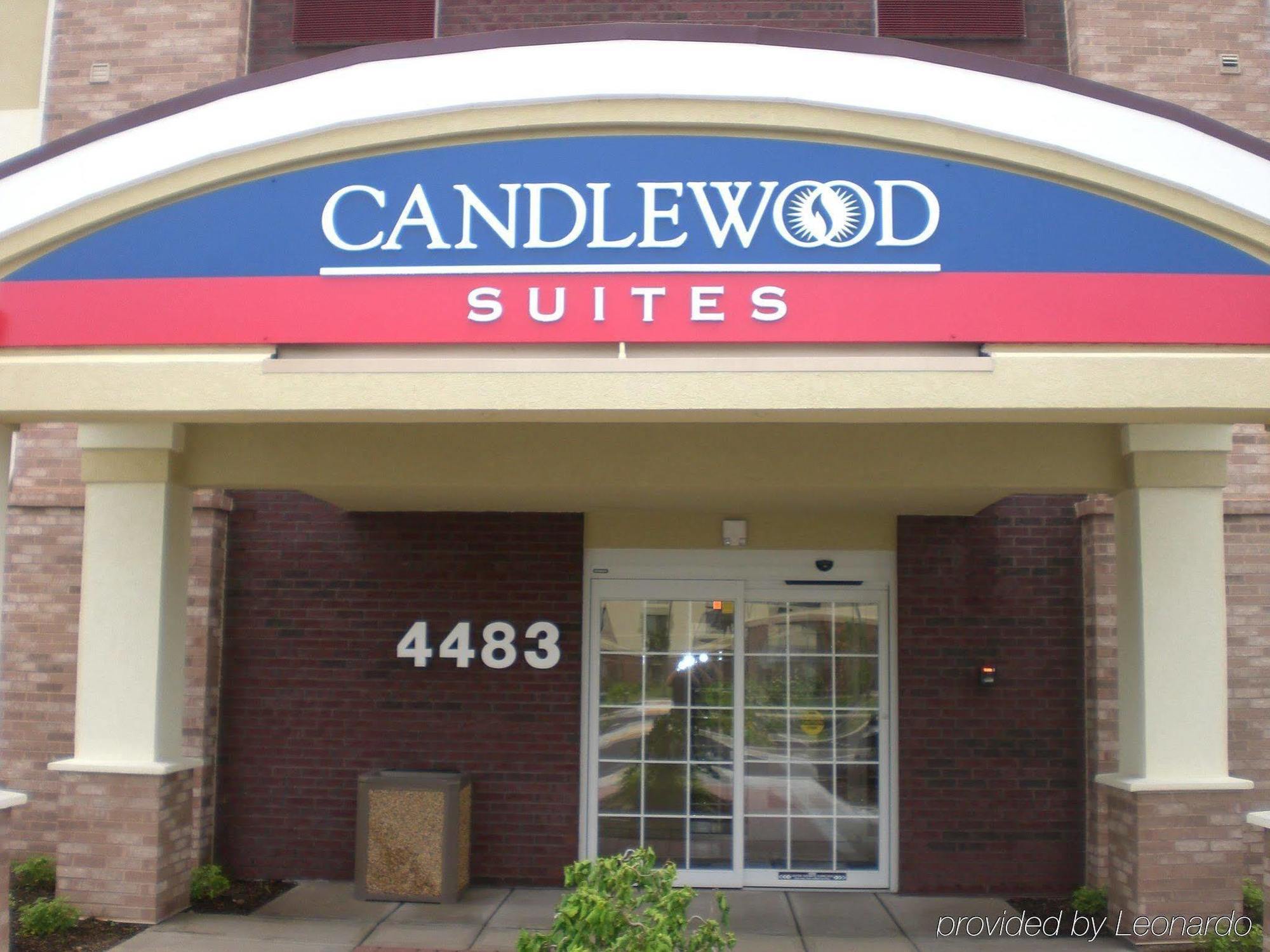 Candlewood Suites Milwaukee Brown Deer, An Ihg Hotel Exteriör bild